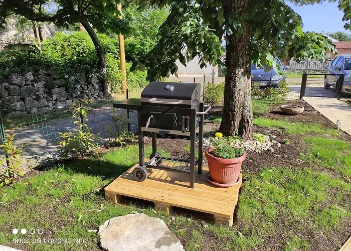 Garden Dena Lägenhet *