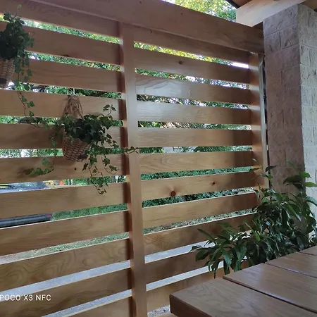 Garden Dena Apartment Babici
